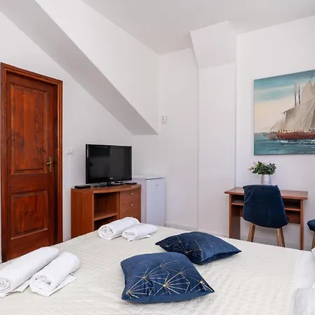 Azzurro 1 By Guide Apartamento *