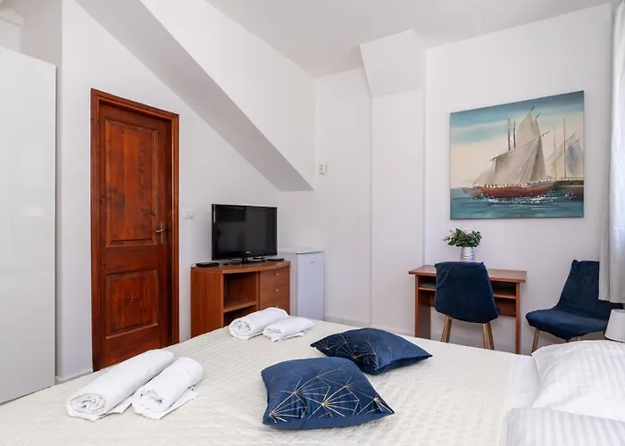 Azzurro 1 By Guide Appartement *