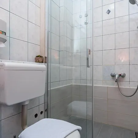 Azzurro 1 By Guide Apartment