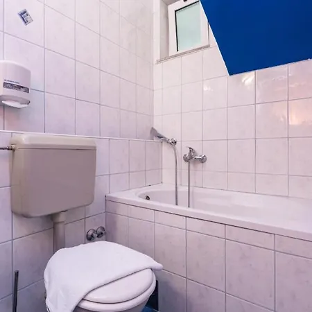 Apartment Azzurro 1 By Guide