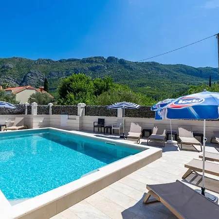 Azzurro 1 By Guide Apartment *